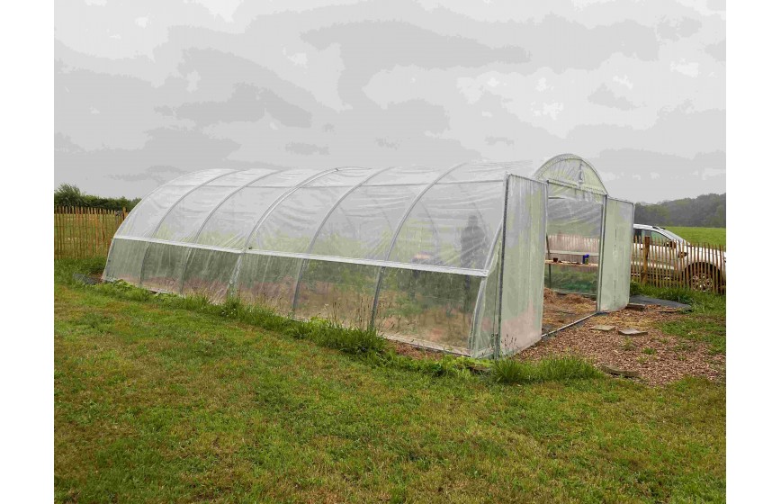 Serre longueur 9m - largeur 6m50 - surface 58.5 m²