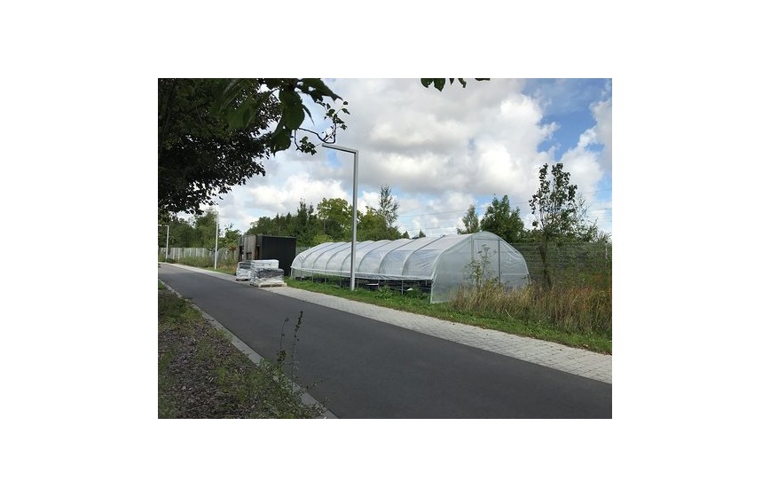 Serre Tonneau - Modèle 5 -ème Saison - Largeur 5m - longueur 12m - surface 60m² - Aérations latérales ouvertes -