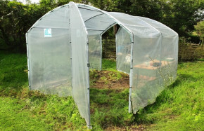 Serre Tonneau - Abri culture - pieds droits- bâche enterrée -  2 portes - 3m/3m