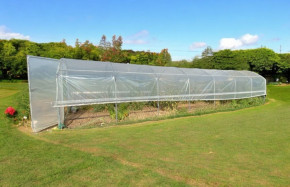 Serre Tonneau - Modèle 4 Saisons - longueur 10.50m - largeur 3m - surface 31.5m²