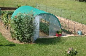OMB002-080 - Filets d'ombrage pour serres Jardinière OMBRAGE JARDINIERE ET ABRI-LEGUME 8m00 Longueur 8m00
- 1